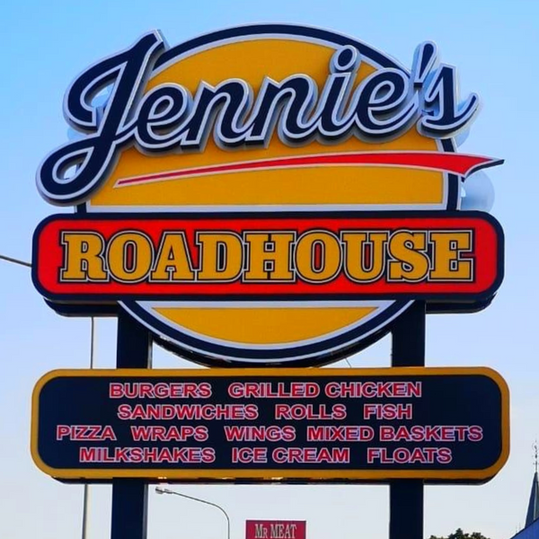 Custom Signs vs DIY Signs: Which Option Is Better for Your Business?