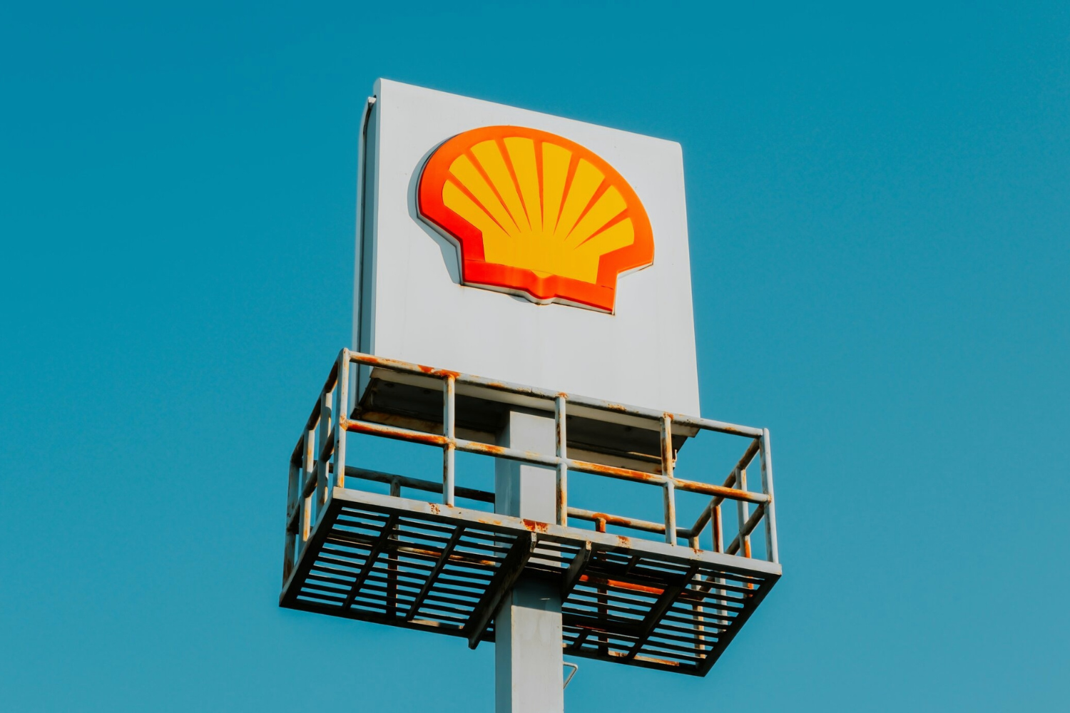 Single-Pole Mount Pylons | Professional Signage Solutions | Millennium Signs Johannesburg