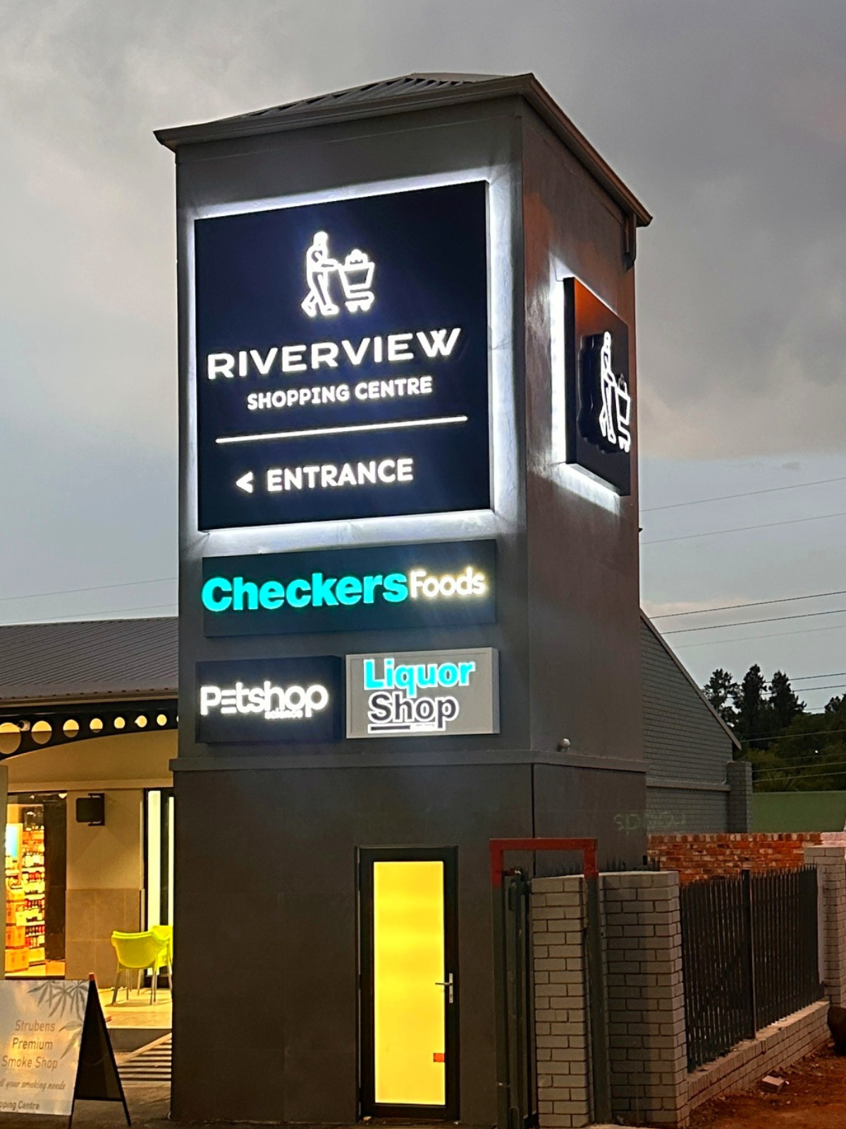 Pylan Signs Pylon Signs – Millennium Signs